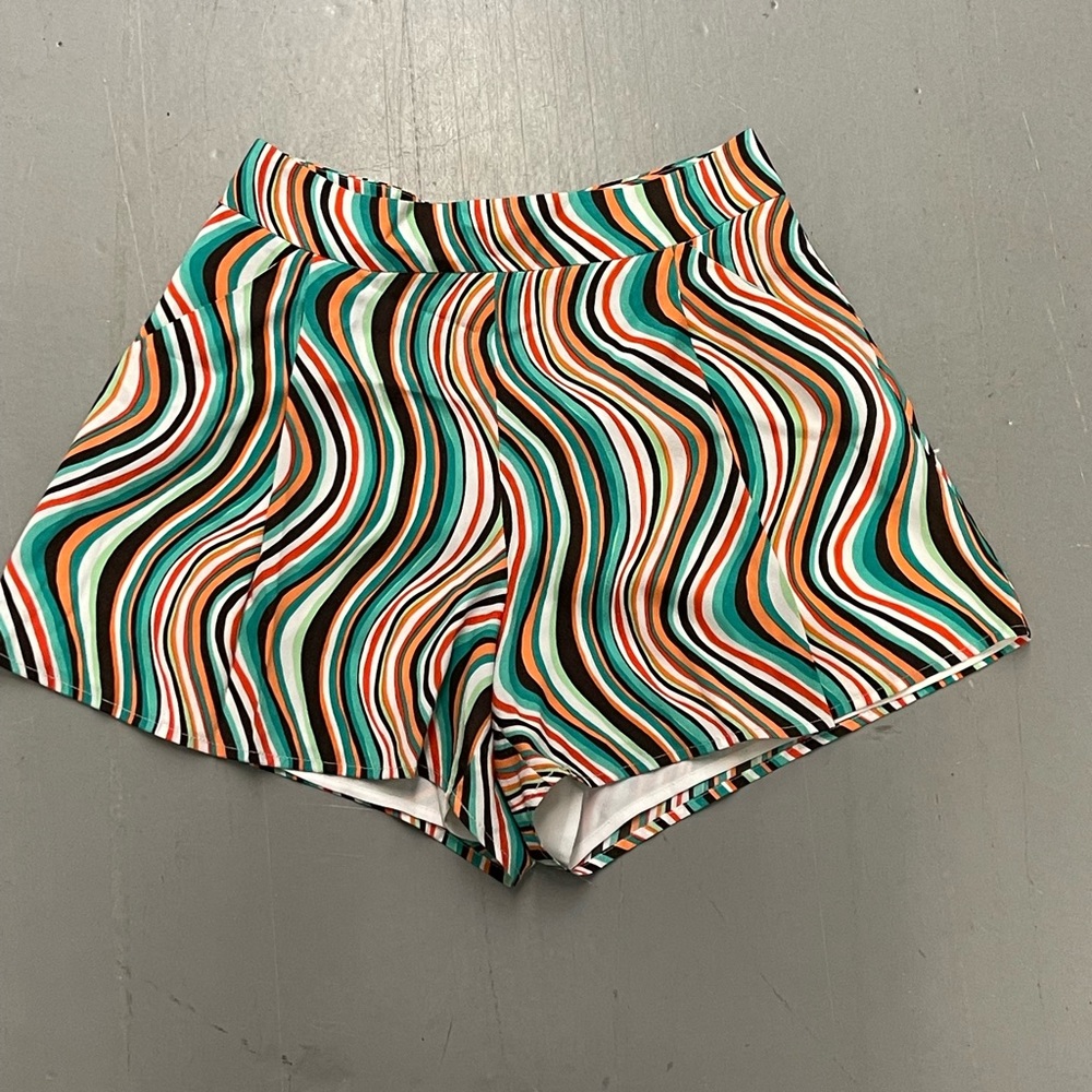 BEBE Multicolor Short